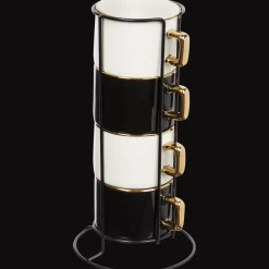 Koffiebekers in rek
