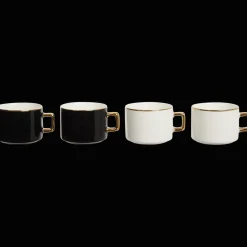 Koffiebekers in rek